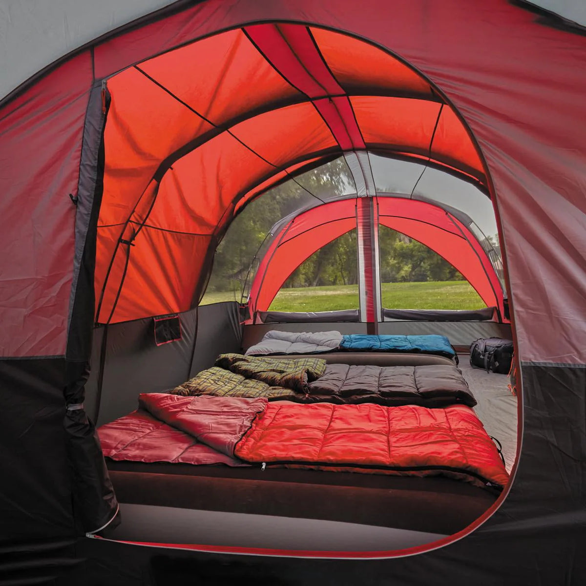10-Person Tunnel Tent with Vestibule P741012