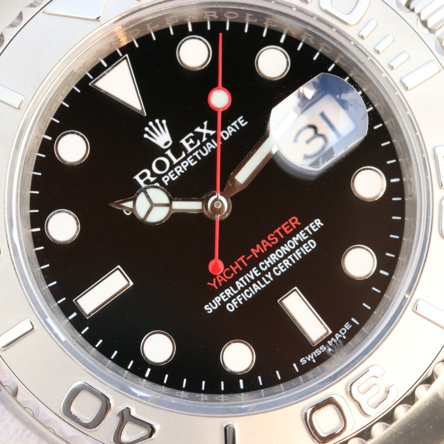 Pure Silver Black & White Dial Stainless Steel 40mm Y746