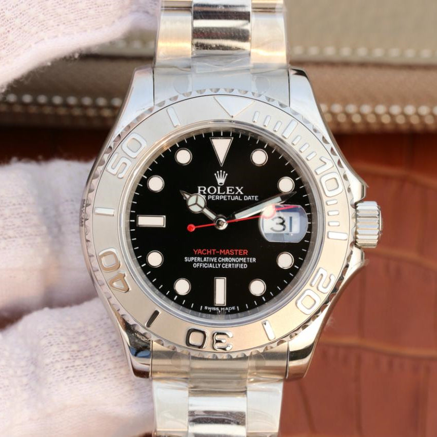 Pure Silver Black & White Dial Stainless Steel 40mm Y746
